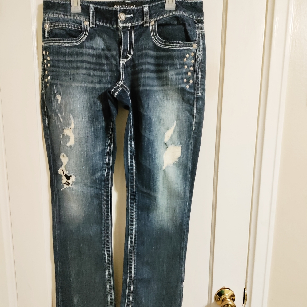 Maurice's premium distressed jeans size 11/12